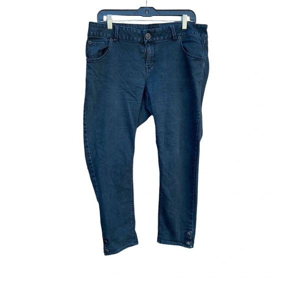 Z. Cavaricci women's size 14 ankle jeans, inseam 25 1/2" - Picture 1 of 4